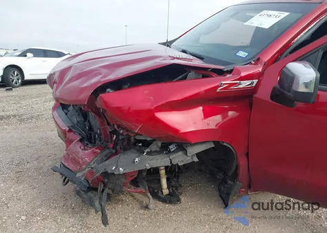 2021 Chevrolet Silverado 1500 4Wd Short Bed Rst z USA, uszkodzony, nr VIN 1GCUYEETXMZ418898